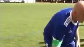 Gianni Infantino hizo el "oso" al cobrar un tiro de esquina