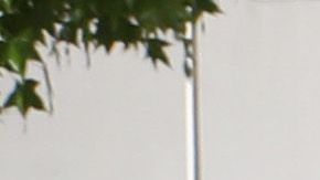 Varias casas rodantes se estacionan diariamente en las calles cercanas a la sede de Google en Mountain View, California.