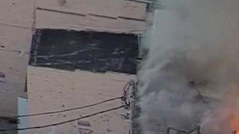 El incendio se presentó en una zona comercial histórica de North Hollywood.