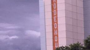 Nancy Lucero y Víctor Maldonado hicieron una pausa en su luna de miel durante la Copa Oro