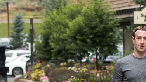 A pesar de ser millonario, prefiere los autos de cuatro cilindros