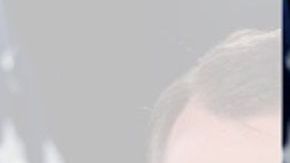 Mark Koumans tiene experiencia en control de aduanas y en el servicio del extranjero.