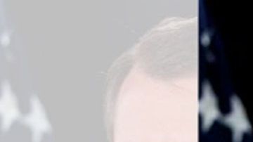 Mark Koumans tiene experiencia en control de aduanas y en el servicio del extranjero.