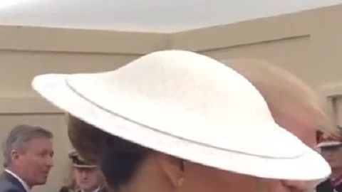 La escena resultó divertida para la pareja presidencial.