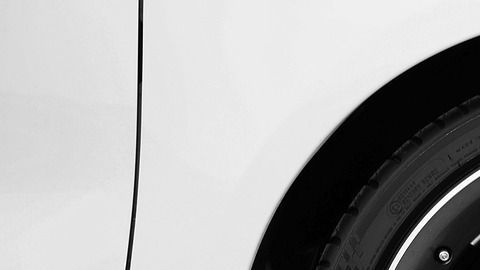 mercedes-1464855_1280