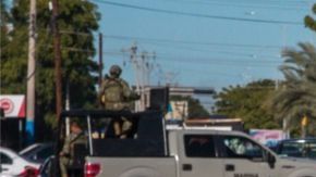 Civiles armados recibieron con disparos a militares que acudieron al lugar.