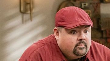 Gabriel Iglesias y Sherri Shepherd en "Mr. Iglesias"