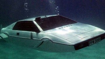 Elon Musk confesó ser dueño del auto acuático que apareció en una película de James Bond