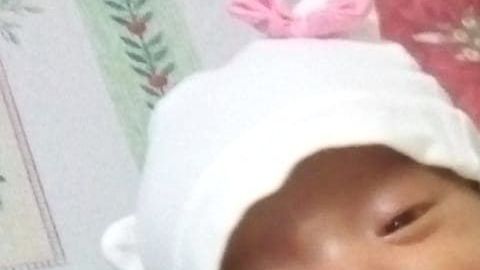 Policiaca Roban bebe en Regis_750096