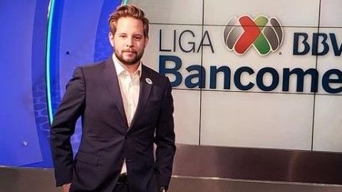 Raoul 'Pollo' Ortiz, narrador y comentarista mexicano de Fox Deportes.