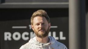 Bobby Berk, Tan France, Antoni Porowski, Jonathan Van Ness y Karamo Brown, en "Queer eye"