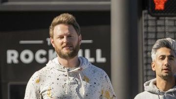 Bobby Berk, Tan France, Antoni Porowski, Jonathan Van Ness y Karamo Brown, en "Queer eye"