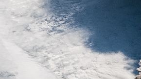 La EEI captura la erupción del volcán Raikoke el 22 de junio de 2019.