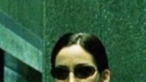 Carrie-Anne Moss y Keanu Reeves en "The matrix reloaded"