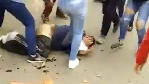Los vecinos casi matan al presunto violador.