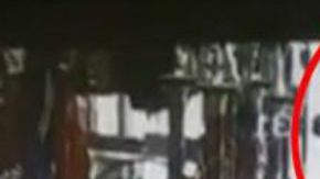 VIDEO: Ladrón golpea brutalmente a mujer con bate de beisbol