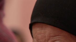 107354976_closeupmusulmanarezando