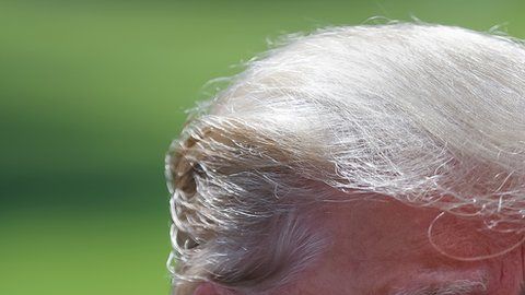 Trump dice que el teleprompter estaba "kaput".