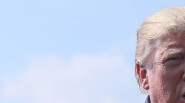 El embajador británico calificó al gobierno de Trump como "inepto".