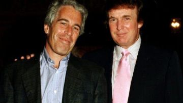 Una foto de Epstein Donald Trump, en 1997.