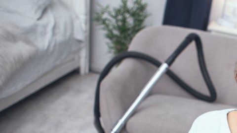 ¿Sabes qué contiene el polvo que se acumula en tu casa?