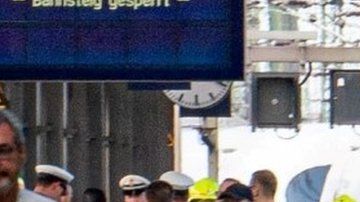 El sujeto también aventó a la mamá del menor, que se enuentra grave en el hospital.