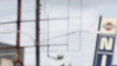 MIA78. SAN JUAN (PUERTO RICO), 01/05/2019.- Manifestantes, convocados por un variopinto grupo de sindicatos y asociaciones, protestan este miércoles con motivo del Día Internacional del Trabajador en San Juan, Puerto Rico. Las concentraciones con motivo del Día Internacional del Trabajador en Puerto Rico concluyeron este miércoles sin incidentes destacados después de una tensa calma y momentos de tensión entre Policía y manifestantes que, finalmente, no desencadenaron en enfrentamientos como en años anteriores. EFE/Thais Llorca