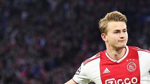 Matthijs de Ligt, el hombre del momento en el mercado europeo de piernas.