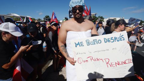 Los puertorriqueño no dan tiempo ni espacio a Rosselló.