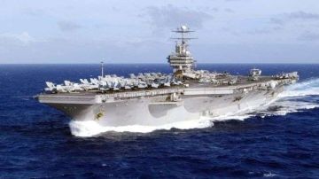 El portaviones nuclear Abraham Lincoln participará en el rescate que demande el paso del huracán Irma.