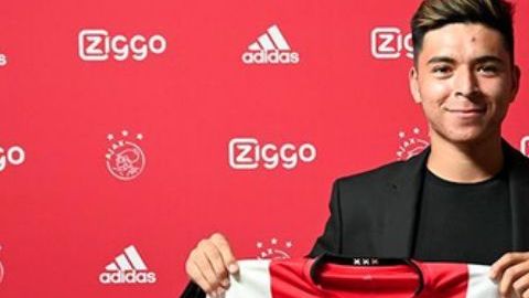 Alex Méndez jugará para al Young Ajax las próximas tres temporadas.