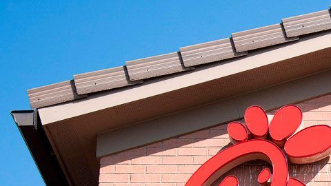 No te pide mucho dinero para empezar una sucursal, pero el proceso para quedar seleccionado es más que arduo.