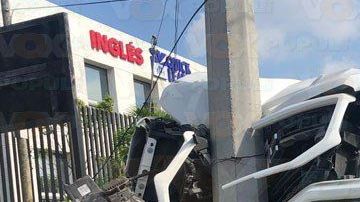 Así quedó la camioneta tras el choque.