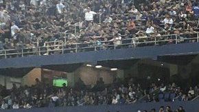 El capitán del Flamengo salió en camilla después de la espeluznante lesión.