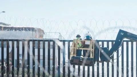 El presidente Trump podrá utilizar recursos del Ejército para construir el muro.