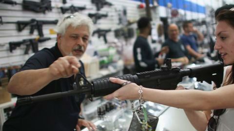 Quien quiera comprar munición en el estado, tendrá que presentar certificado de antecedentes penales.