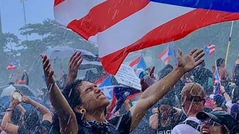 La foto fue tomada en medio del paro nacional en Puerto Rico el pasado lunes.