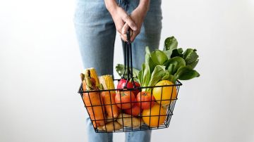 La Organización Mundial de Salud (OMS) recomienda el consumo de entre 3-4 piezas de fruta al día.
