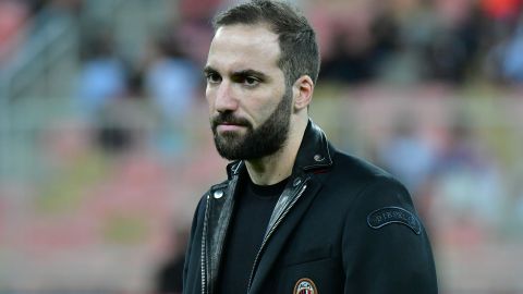 Higuaín quedó expuesto al entrenar junto a CR7.