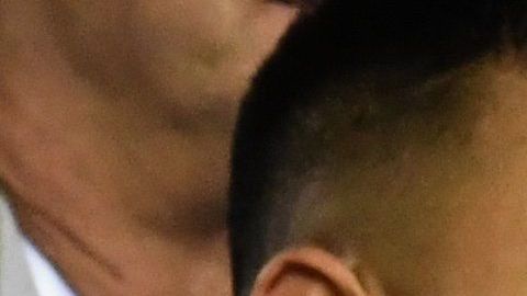 Martino fue quien levantó la Copa Oro a petición de Ochoa y Guardado.