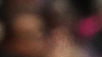 La estatua tenía que llevar el color del abrigo que la primera dama llevó en la investidura.