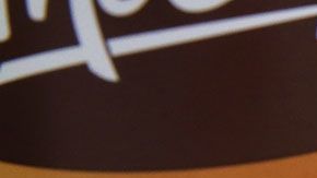 La policía inició una investigación y  descubrieron que su elemento había mordido su propia hamburguesa.