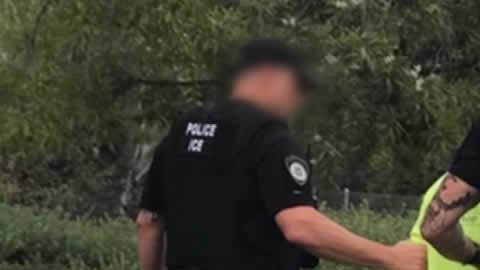 Agentes de ICE apresan a varios extranjeros criminales en San Diego.