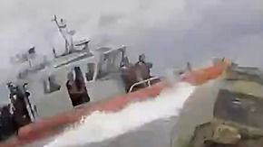 Los Guardacostas estadounidenses deteniendo a un sumbarino.