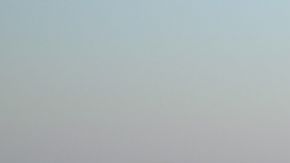 Además del dinero, también dan una parcela de tierra y comida.