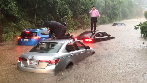 Carretera transformada en un río