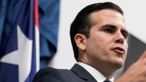 Las versiones sobre el paradero del gobernador de Puerto Rico son contradictorias.