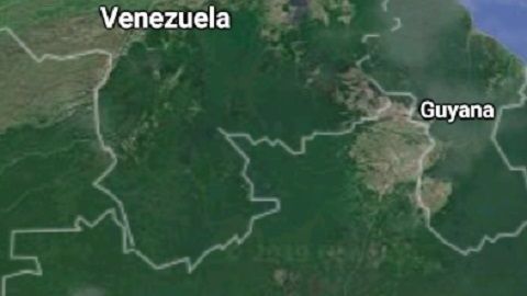 La violencia comenzó alrededor de las 07:00 hora local y terminó alrededor del mediodía.