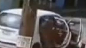 La mujer logra escapar de los criminales.