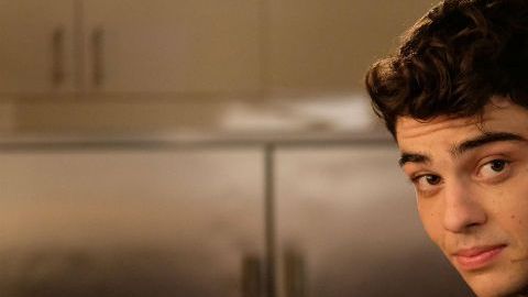 Noah Centineo en "The perfect date"